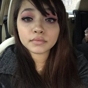 Meet your Posher, Nadia